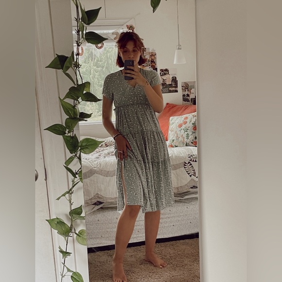 Blue Small Floral Pattern Layered Flowy Dress - Picture 2 of 12